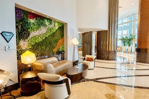 Hotel in Sunny Isles Beach, Florida 61.69 sq.m. № 1948629 - photo 27