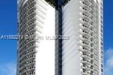 Hotel in Sunny Isles Beach, Florida 61.69 sq.m. № 1948629 - photo 1