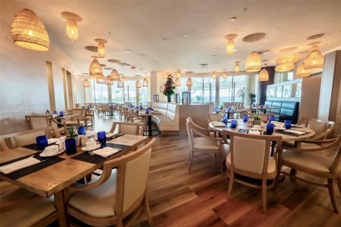 Hotel in Sunny Isles Beach, Florida 61.69 sq.m. № 1948629 - photo 29