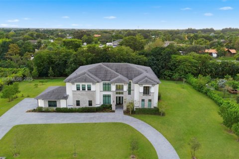 Villa ou maison à vendre à Southwest Ranches, Floride: 7 chambres, 733.46 m2 № 1977488 - photo 3