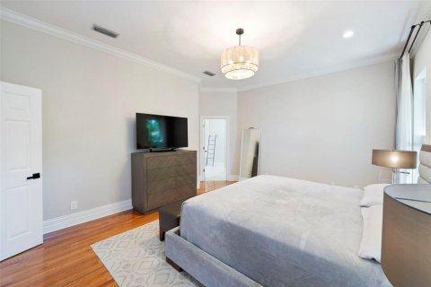 Villa ou maison à vendre à Tampa, Floride: 3 chambres, 312.34 m2 № 2148157 - photo 10
