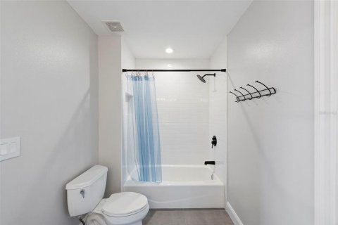 Villa ou maison à vendre à Tampa, Floride: 3 chambres, 312.34 m2 № 2148157 - photo 21