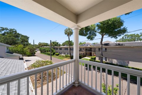 Villa ou maison à vendre à Tampa, Floride: 3 chambres, 312.34 m2 № 2148157 - photo 25