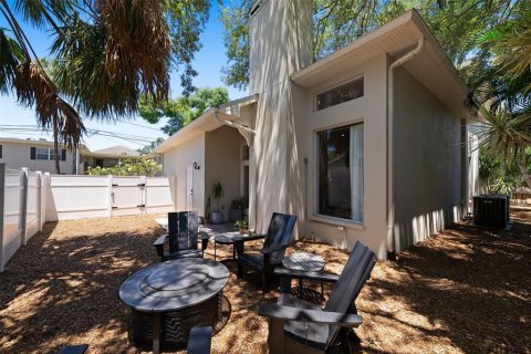 Villa ou maison à vendre à Tampa, Floride: 3 chambres, 312.34 m2 № 2148157 - photo 28
