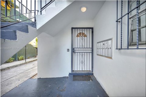 Купить коммерческую недвижимость в Майами, Флорида № 2052085 - фото 29