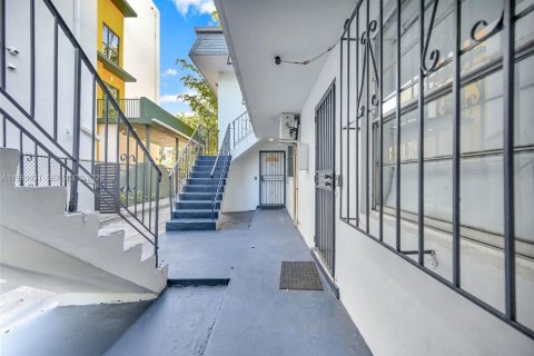 Купить коммерческую недвижимость в Майами, Флорида № 2052085 - фото 22