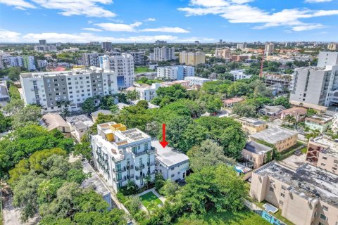 Купить коммерческую недвижимость в Майами, Флорида № 2052085 - фото 4