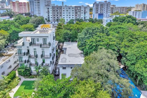 Купить коммерческую недвижимость в Майами, Флорида № 2052085 - фото 6