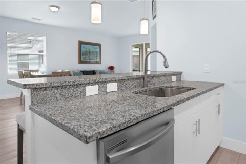 House in Palmetto, Florida 2 bedrooms, 115.94 sq.m. № 1690791 - photo 9