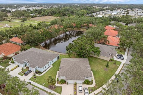 House in Palmetto, Florida 2 bedrooms, 115.94 sq.m. № 1690791 - photo 1
