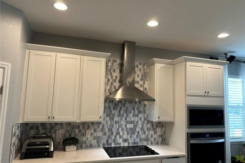 House in Orlando, Florida 4 bedrooms, 208.1 sq.m. № 2122617 - photo 13