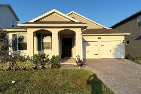 House in Orlando, Florida 4 bedrooms, 208.1 sq.m. № 2122617 - photo 5