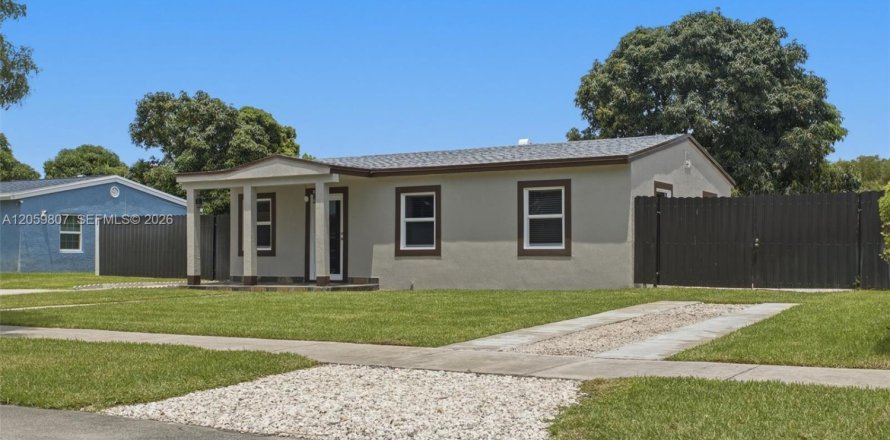 Villa ou maison à Miami Gardens, Floride 3 chambres, 80.27 m2 № 2264511