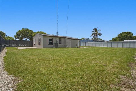 Villa ou maison à vendre à Miami Gardens, Floride: 3 chambres, 80.27 m2 № 2264511 - photo 27