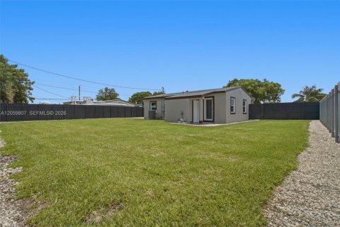 Villa ou maison à vendre à Miami Gardens, Floride: 3 chambres, 80.27 m2 № 2264511 - photo 26