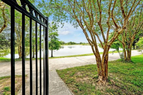 Condo in Orlando, Florida, 2 bedrooms  № 1751066 - photo 5