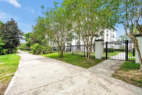 Condo in Orlando, Florida, 2 bedrooms  № 1751066 - photo 4