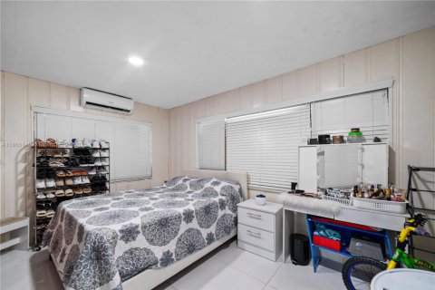 Villa ou maison à vendre à Miami Gardens, Floride: 3 chambres, 143.63 m2 № 1893508 - photo 19