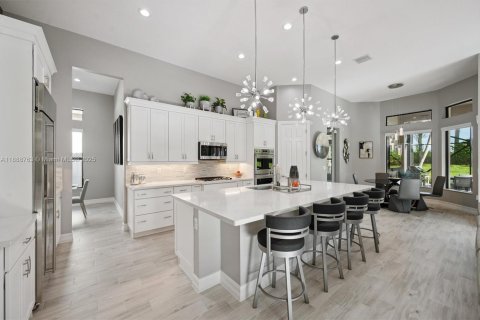 House in Parkland, Florida 3 bedrooms, 237.83 sq.m. № 1941299 - photo 3