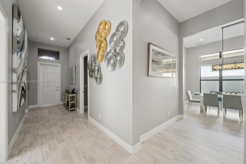 House in Parkland, Florida 3 bedrooms, 237.83 sq.m. № 1941299 - photo 9