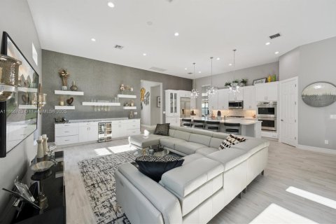 House in Parkland, Florida 3 bedrooms, 237.83 sq.m. № 1941299 - photo 16