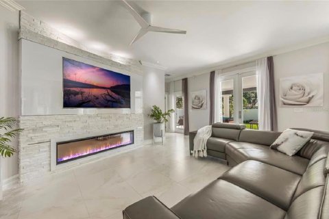 House in Orlando, Florida 4 bedrooms, 258.45 sq.m. № 2222967 - photo 23