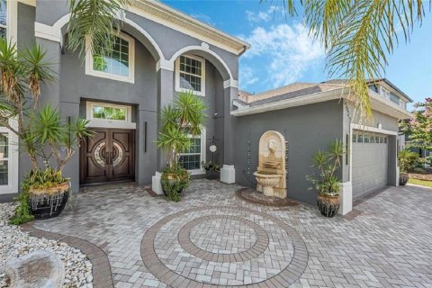 House in Orlando, Florida 4 bedrooms, 258.45 sq.m. № 2222967 - photo 2