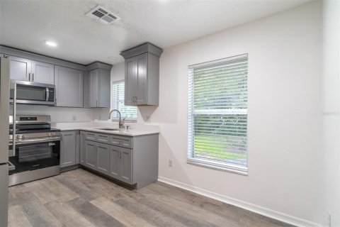 House in DeLand, Florida 2 bedrooms, 78.04 sq.m. № 2231388 - photo 14