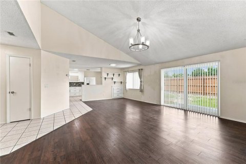 Casa en venta en Longwood, Florida, 4 dormitorios, 137.31 m2 № 2387749 - foto 10