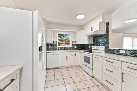 Casa en venta en Longwood, Florida, 4 dormitorios, 137.31 m2 № 2387749 - foto 14