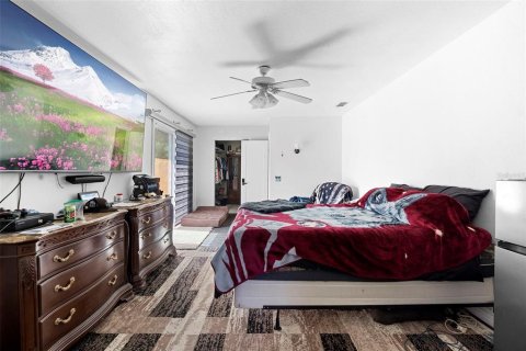 Casa en venta en Orange City, Florida, 5 dormitorios, 148.27 m2 № 1849928 - foto 23