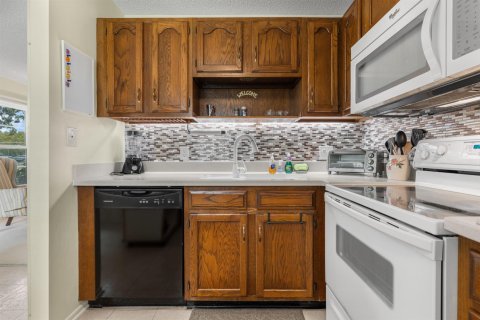 Купить кондоминиум в Виро-Бич, Флорида 4 комнаты, 92.9м2, № 2086531 - фото 15