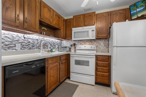 Купить кондоминиум в Виро-Бич, Флорида 4 комнаты, 92.9м2, № 2086531 - фото 14