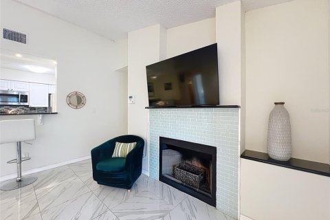 Condo in Altamonte Springs, Florida, 2 bedrooms  № 1651036 - photo 6