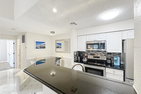 Condo in Altamonte Springs, Florida, 2 bedrooms  № 1651036 - photo 24
