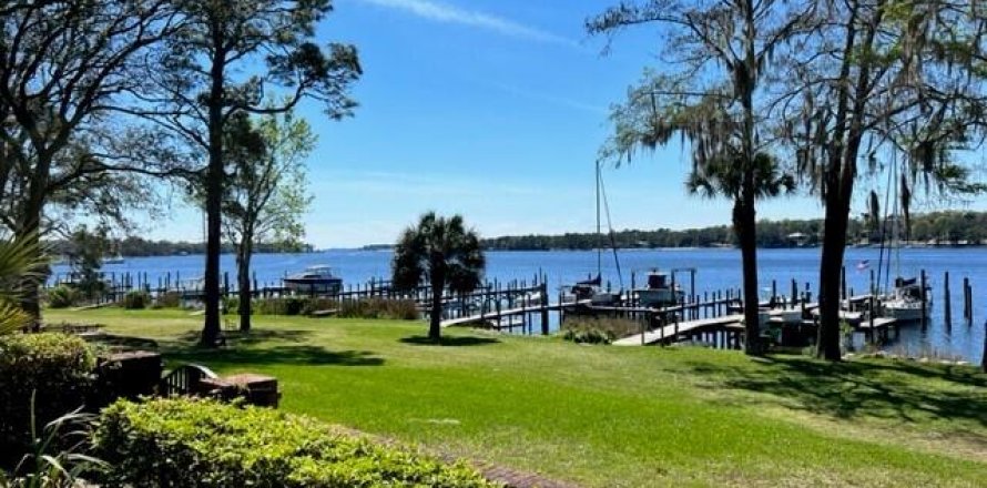 Casa en Niceville, Florida 4 dormitorios, 318 m2 № 560908