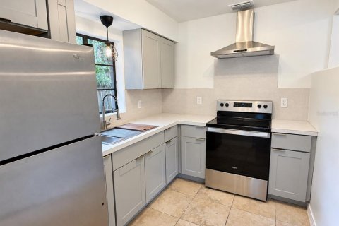 Appartement à louer à Orlando, Floride: 2 chambres, 98.1 m2 № 2411437 - photo 14