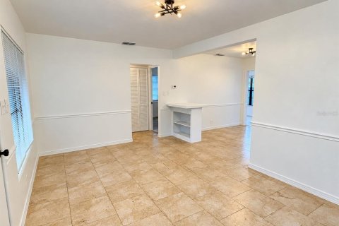 Appartement à louer à Orlando, Floride: 2 chambres, 98.1 m2 № 2411437 - photo 12