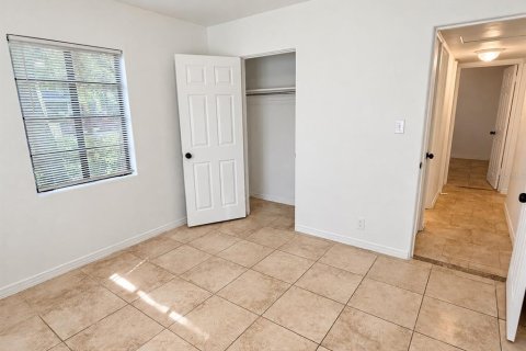Appartement à louer à Orlando, Floride: 2 chambres, 98.1 m2 № 2411437 - photo 2