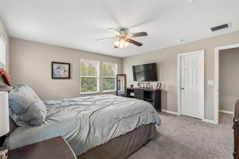 Townhouse in Lutz, Florida 4 bedrooms, 194.91 sq.m. № 2299785 - photo 20