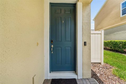 Townhouse in Lutz, Florida 4 bedrooms, 194.91 sq.m. № 2299785 - photo 6