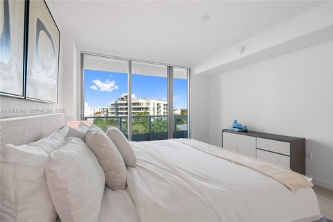 Copropriété à vendre à Bay Harbor Islands, Floride: 2 chambres, 172.89 m2 № 2046777 - photo 17