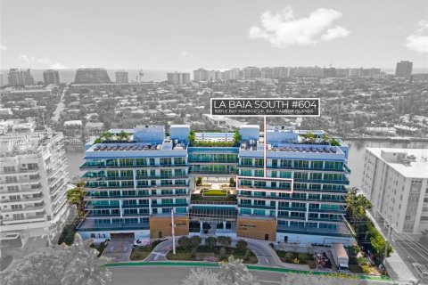 Copropriété à vendre à Bay Harbor Islands, Floride: 2 chambres, 172.89 m2 № 2046777 - photo 5