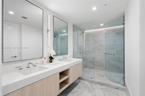 Copropriété à vendre à Bay Harbor Islands, Floride: 2 chambres, 172.89 m2 № 2046777 - photo 22