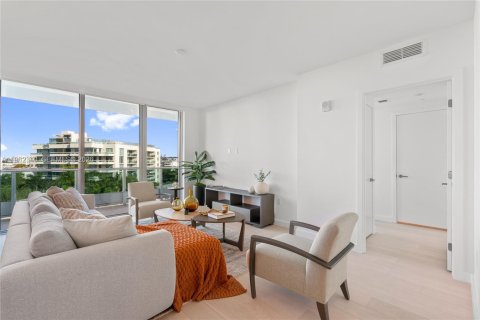 Copropriété à vendre à Bay Harbor Islands, Floride: 2 chambres, 172.89 m2 № 2046777 - photo 9