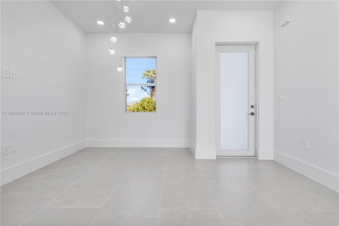 Casa en venta en Lehigh Acres, Florida, 3 dormitorios, 97.55 m2 № 1896929 - foto 14
