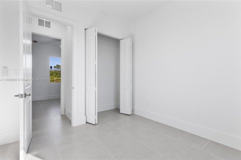 Casa en venta en Lehigh Acres, Florida, 3 dormitorios, 97.55 m2 № 1896929 - foto 9