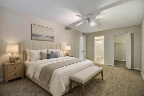 Condo in Palm Harbor, Florida, 2 bedrooms № 2233746 - photo 14