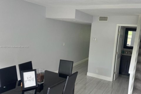 Condo in Boca Raton, Florida, 2 bedrooms  № 1798913 - photo 2