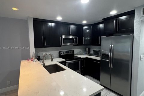 Condo in Boca Raton, Florida, 2 bedrooms  № 1798913 - photo 5